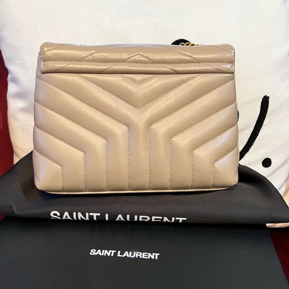 SOLD- Saint Laurent Small Loulou Dark Beige - Picture 4 of 15
